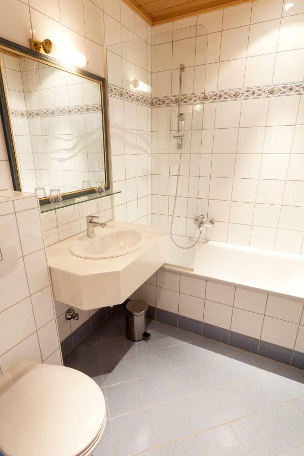 Brueckenwirt Hotel ฮัลล์ไอน์ ภายนอก รูปภาพ